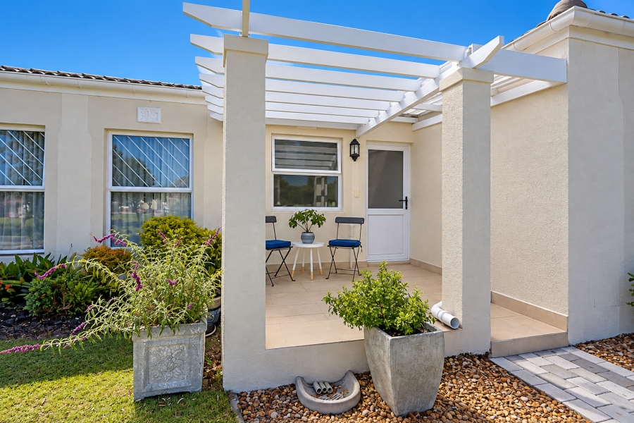 3 Bedroom Property for Sale in Sunningdale Western Cape